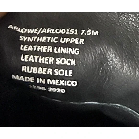 Steve Madden Lug Sole Loafers Size 7.5 White Croc Embossed Hardware Accents - Picture 9 of 9